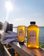 Load image into Gallery viewer, Pure, raw honey in &quot;no mess&quot; squeezable plastic jars
